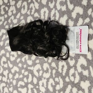 Hiara halo hair extensions set of 2